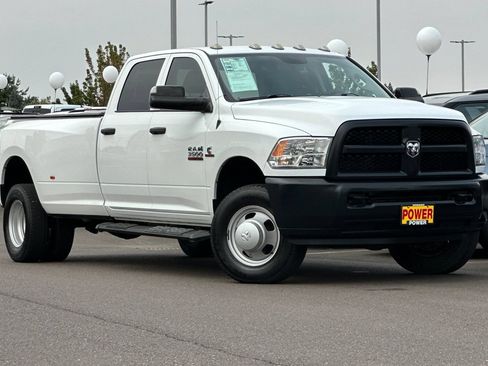 Used 2017 RAM 3500 ST AWD/4WD image 2
