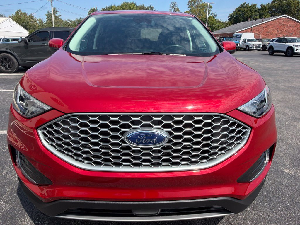 Used 2023 Ford Edge SEL w/ Convenience Package AWD/4WD image 8