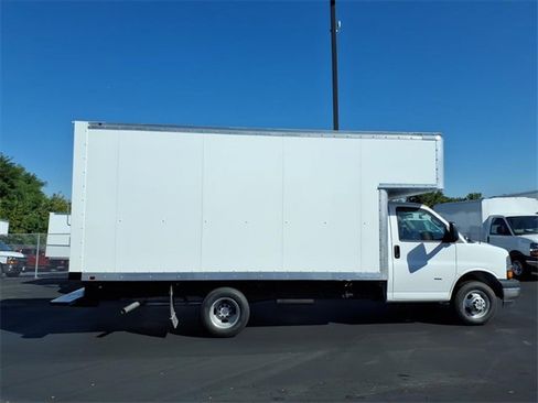 New 2025 Chevrolet Express 3500 w/ Power Convenience Package image 2