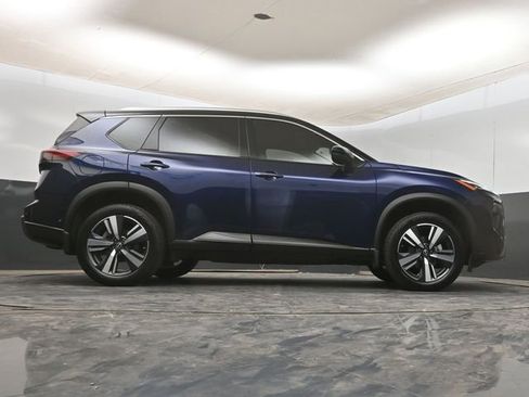 Used 2025 Nissan Rogue SL image 20