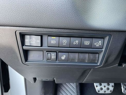 New 2026 Toyota Tundra Limited AWD/4WD image 29