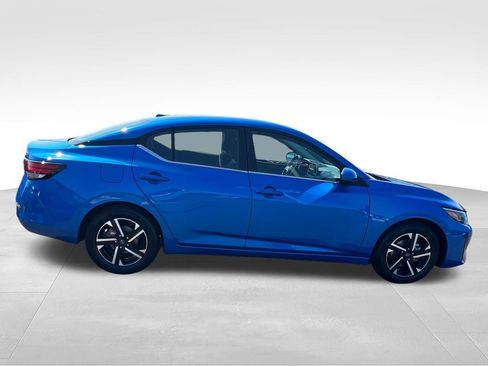 Used 2025 Nissan Sentra SV FWD image 6