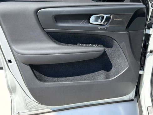 Certified 2023 Volvo C40 P8 Recharge Ultimate AWD/4WD image 25