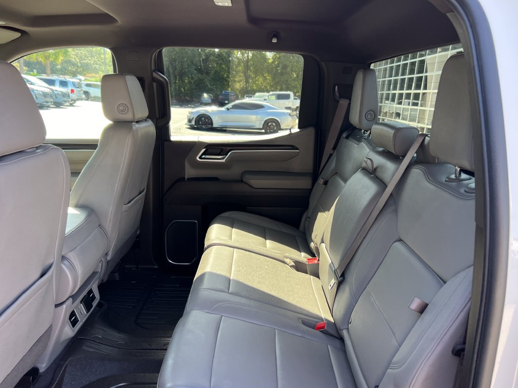 Used 2025 GMC Sierra 1500 SLT RWD image 15