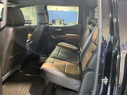 Used 2019 Chevrolet Silverado 1500 High Country AWD/4WD image 15