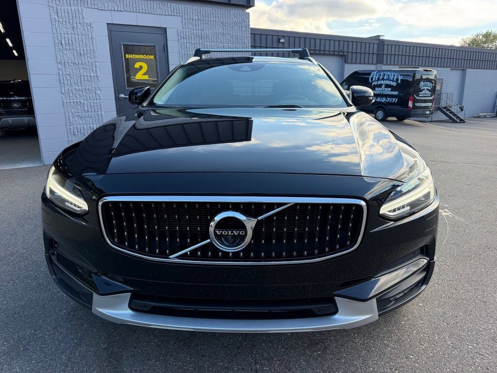 Used 2020 Volvo V90 T6 Cross Country w/ Protection Package Premier AWD/4WD image 5