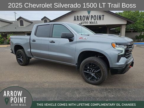 Used 2025 Chevrolet Silverado 1500 LT Trail Boss w/ Protection Package AWD/4WD image 1