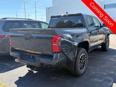 Used 2024 Toyota Tacoma TRD Sport w/ TRD Sport Upgrade Package AWD/4WD image 6