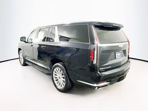 Used 2023 Cadillac Escalade ESV Premium Luxury image 6