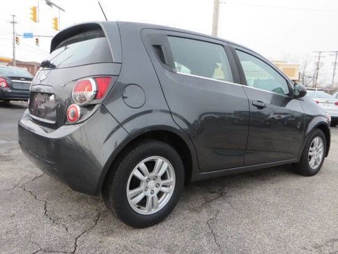 Used 2016 Chevrolet Sonic LT image 3