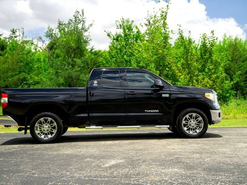 Used 2014 Toyota Tundra SR5 w/ SR5 Upgrade Package AWD/4WD image 6