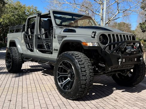 Used 2021 Jeep Gladiator Overland w/ Popular Equipment Package image 4
