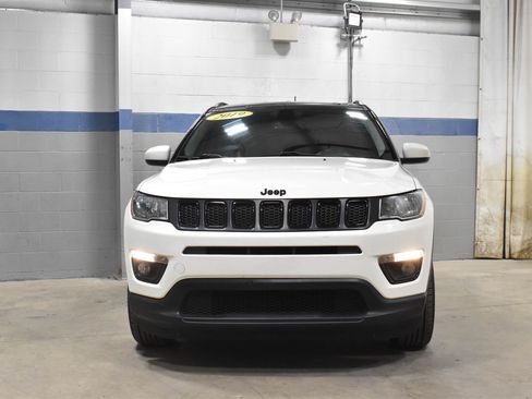 Used 2019 Jeep Compass Latitude FWD image 29