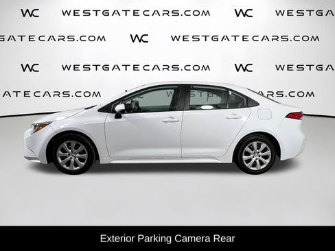 Used 2021 Toyota Corolla LE image 5