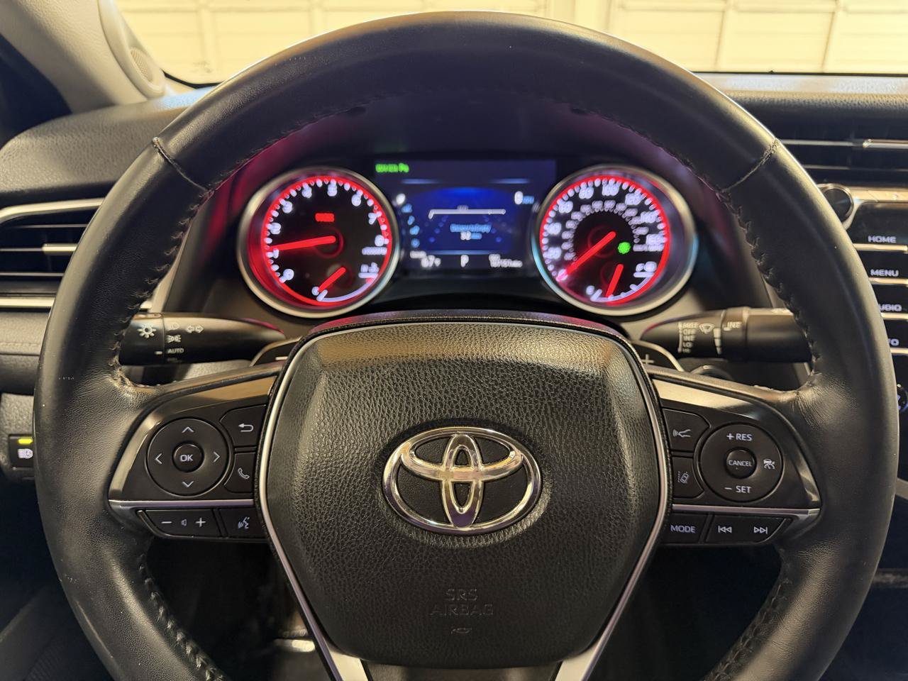 Used 2018 Toyota Camry XSE FWD image 14
