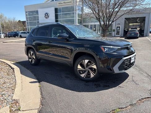 New 2026 Volkswagen Taos SE AWD/4WD image 1