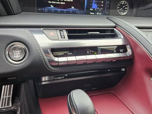 Used 2018 Lexus LC 500 Coupe w/ Sport Package image 17