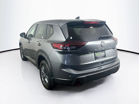 Used 2025 Nissan Rogue S FWD image 5