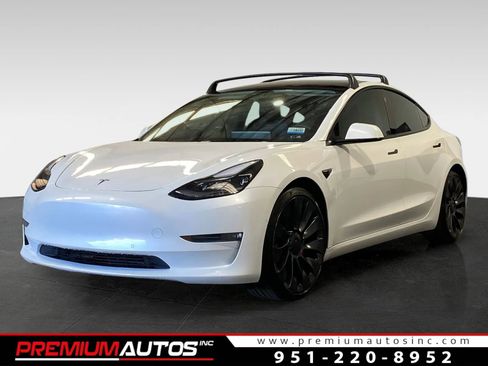 Used 2021 Tesla Model 3 Performance image 1