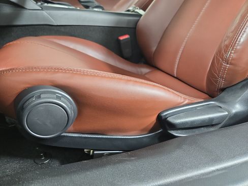 Used 2019 MAZDA MX-5 Miata RF Grand Touring RWD image 30