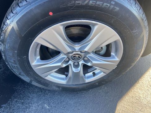 Certified 2023 Toyota RAV4 XLE image 4