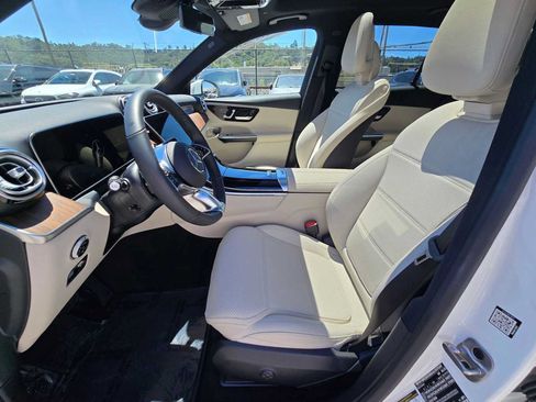 Used 2026 Mercedes-Benz GLC 300 4MATIC image 20