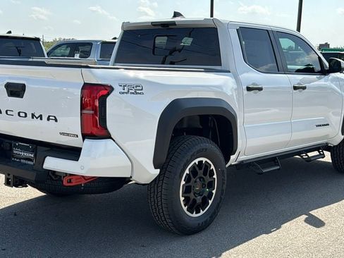New 2026 Toyota Tacoma TRD Off-Road image 9