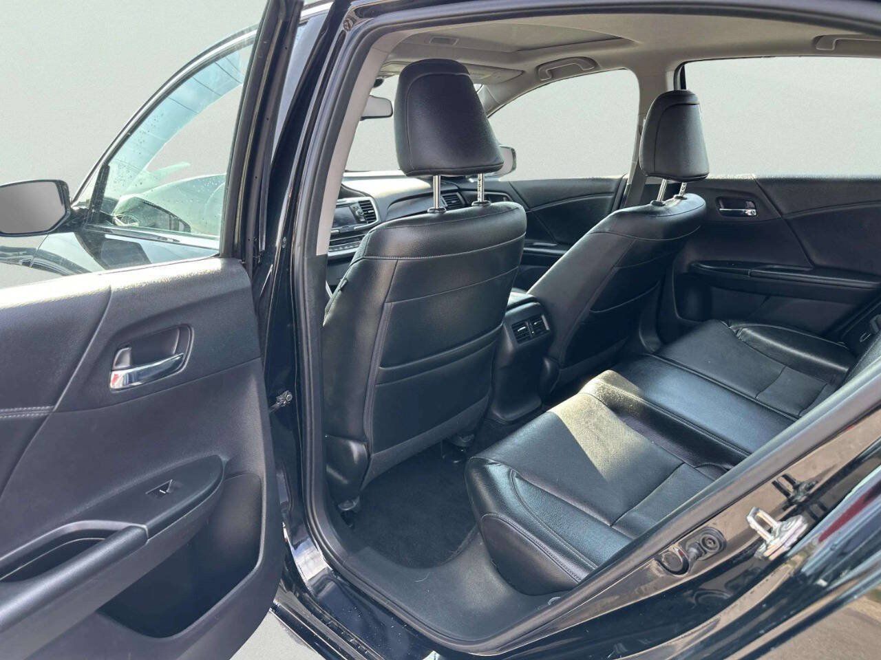 Used 2015 Honda Accord EX-L image 15