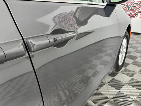 Used 2022 Chrysler Pacifica Touring-L FWD image 29
