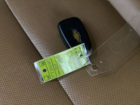 Used 2018 Chevrolet Equinox Premier image 19