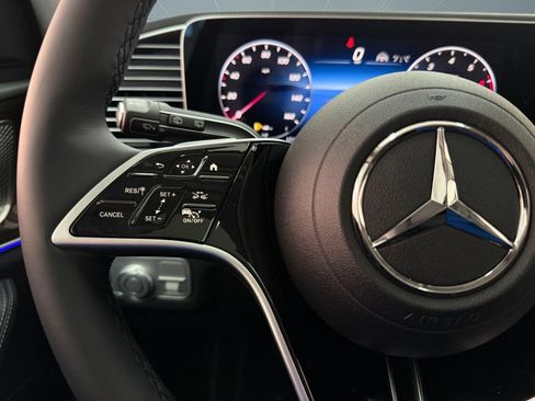 Used 2026 Mercedes-Benz GLS 450 4MATIC image 15