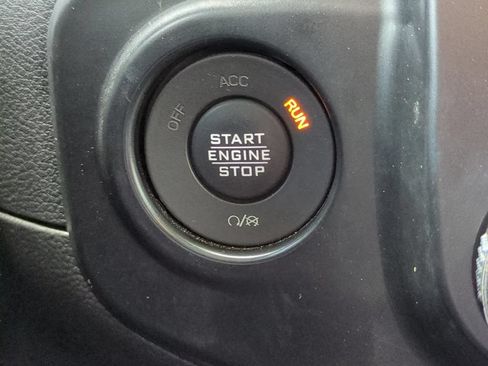 Used 2021 Jeep Gladiator Sport AWD/4WD image 25