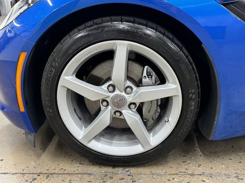 Used 2015 Chevrolet Corvette Stingray Coupe image 6