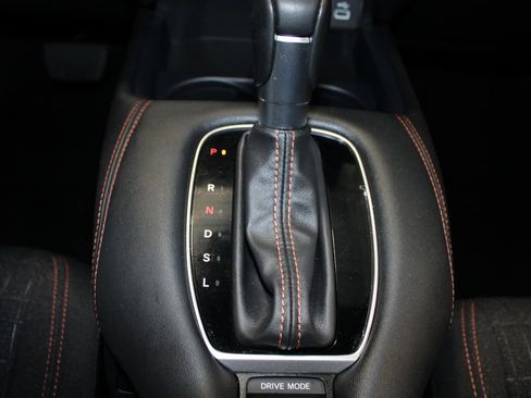 Used 2024 Honda HR-V Sport image 16