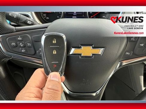 Used 2023 Chevrolet Equinox LT image 39