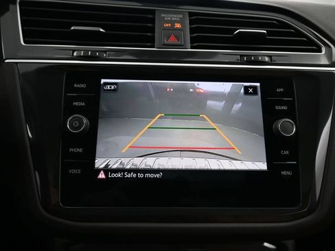 Used 2024 Volkswagen Tiguan SE R-Line FWD image 22