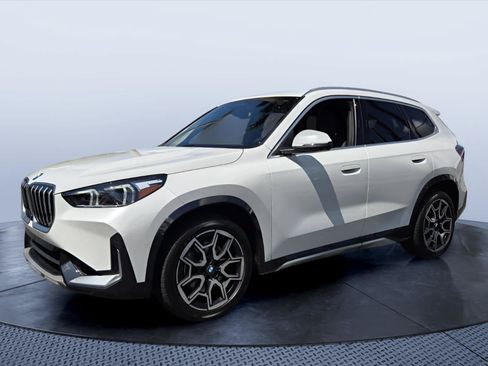 Certified 2026 BMW X1 xDrive28i w/ Technology Package AWD/4WD image 2