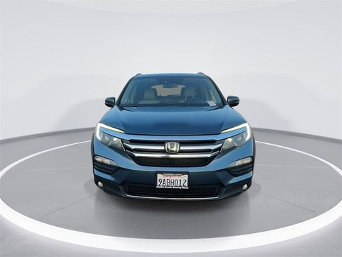 Used 2018 Honda Pilot Touring image 4