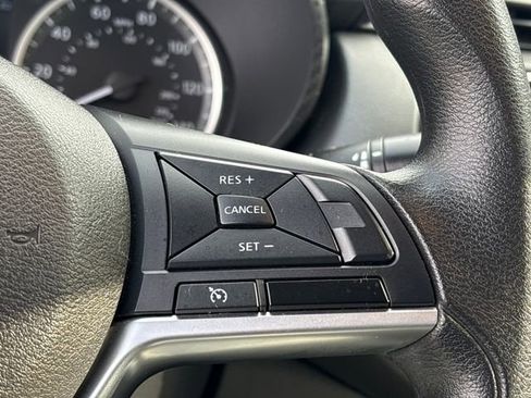 Used 2020 Nissan Versa S image 19