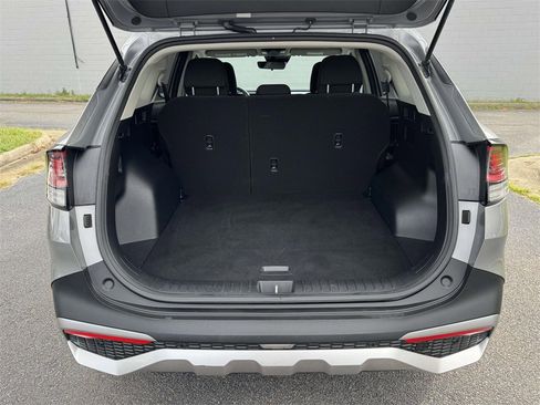 Used 2023 Kia Sportage LX image 15