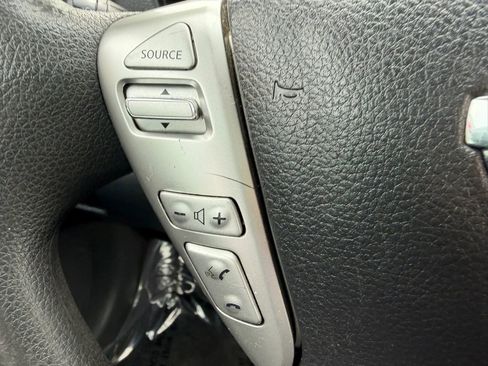 Used 2016 Nissan Versa SV FWD image 16