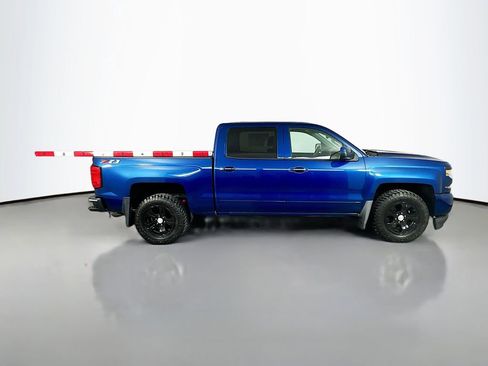 Used 2018 Chevrolet Silverado 1500 LT w/ All Star Edition image 8