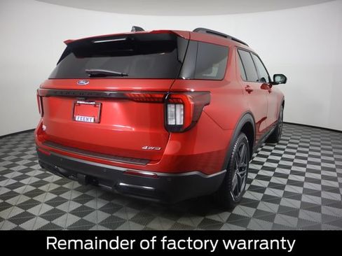 Used 2025 Ford Explorer ST-Line w/ Premium Package AWD/4WD image 4
