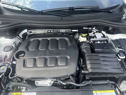 Used 2026 Volkswagen Tiguan SE R-Line FWD image 30