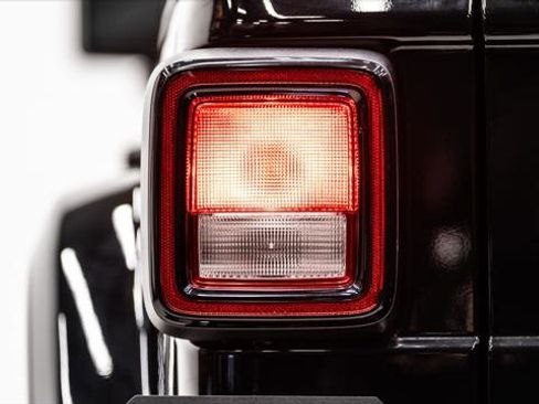 Used 2026 Jeep Wrangler Unlimited Sport image 7