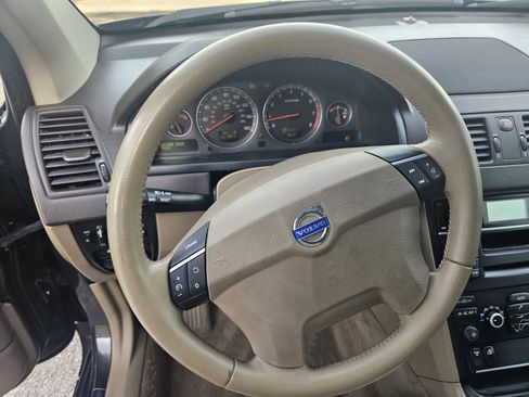 Used 2010 Volvo XC90 3.2 FWD image 11
