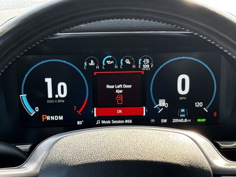 Used 2023 Ford F150 Lariat w/ Trailer Tow Package image 16