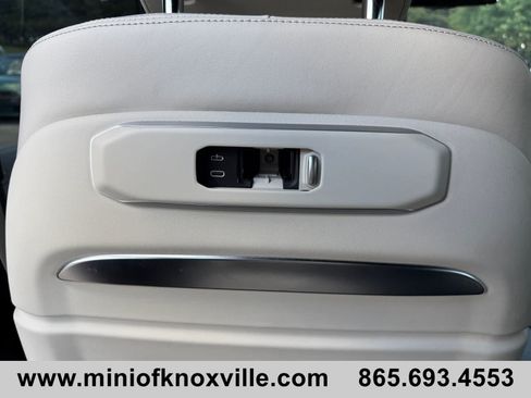 Used 2024 BMW X7 M60i AWD/4WD image 22