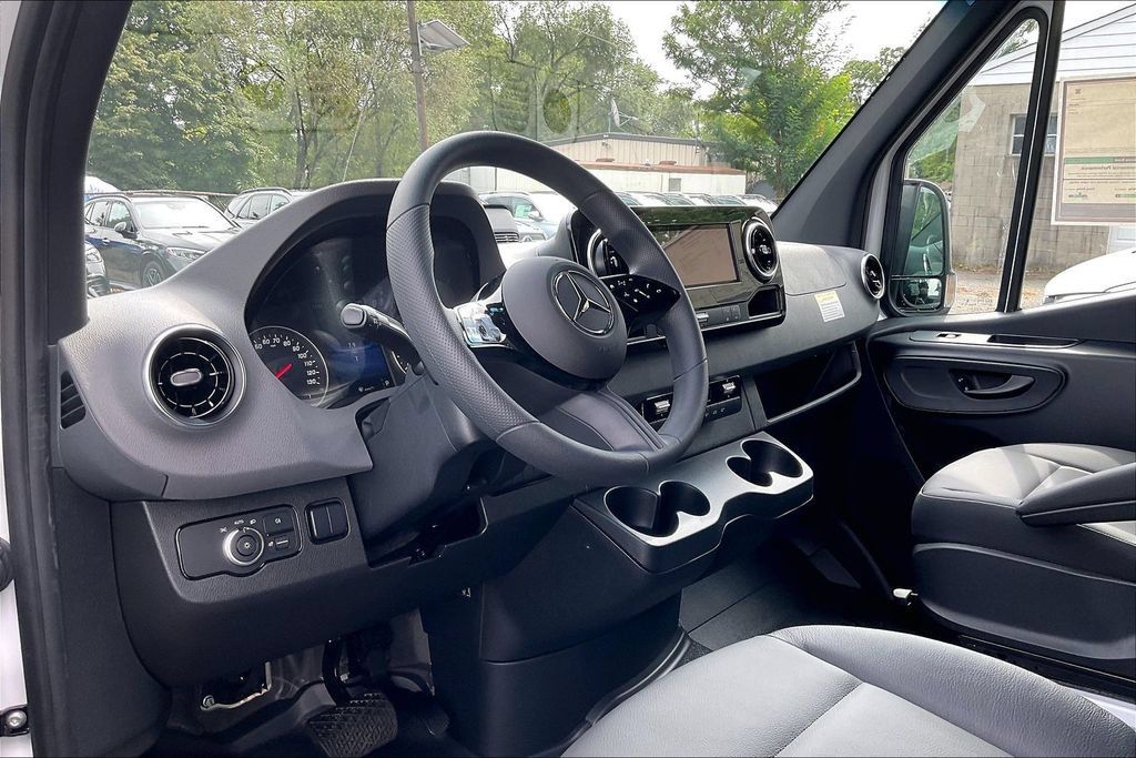 New 2026 Mercedes-Benz Sprinter 2500 image 6