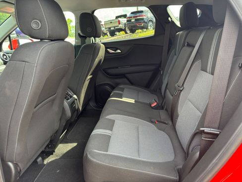 Used 2025 Chevrolet Blazer LT FWD image 25